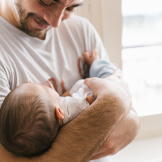 Dads and Baby Care: Why oogiebear is Every Dad's Best Friend