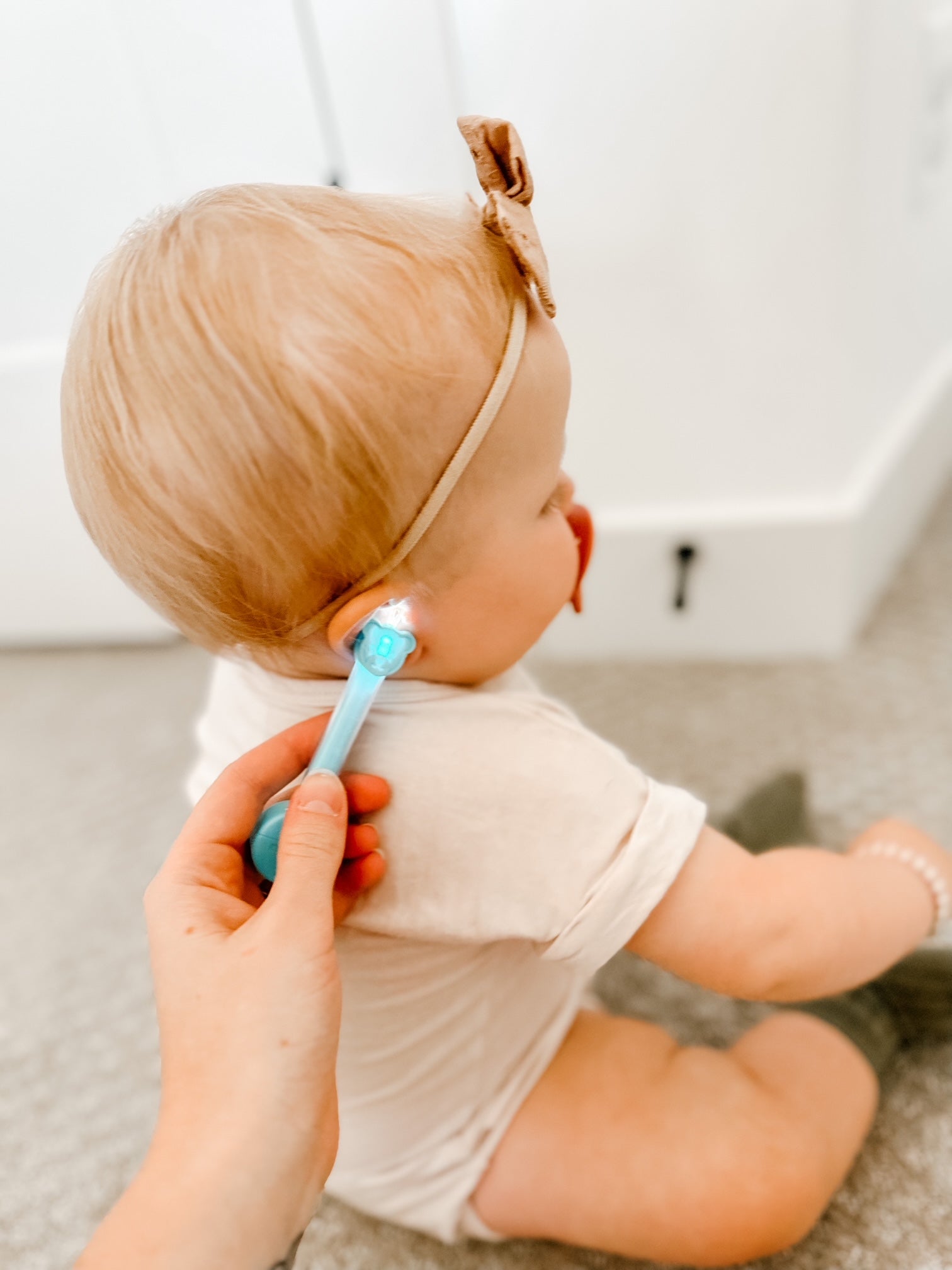 Oogiebear Infant Nose & Ear Cleaner - Blue